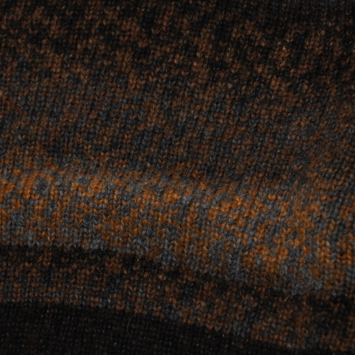 Maglione Girocollo Dondup UT309 M01037U 002 728 Camel Multicolore in Misto Lana e Alpaca con Fantasia a Righe Sfumate e Vestibilità Regular