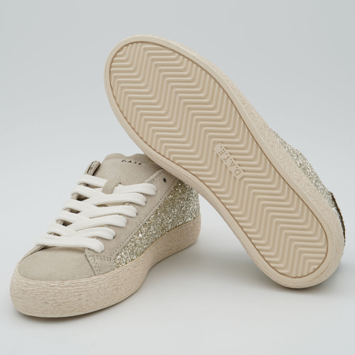 Sneakers D.A.T.E. Hill Low Glitter W451HLGLPL Platinum in Pelle Glitterata Platino e Camoscio Beige