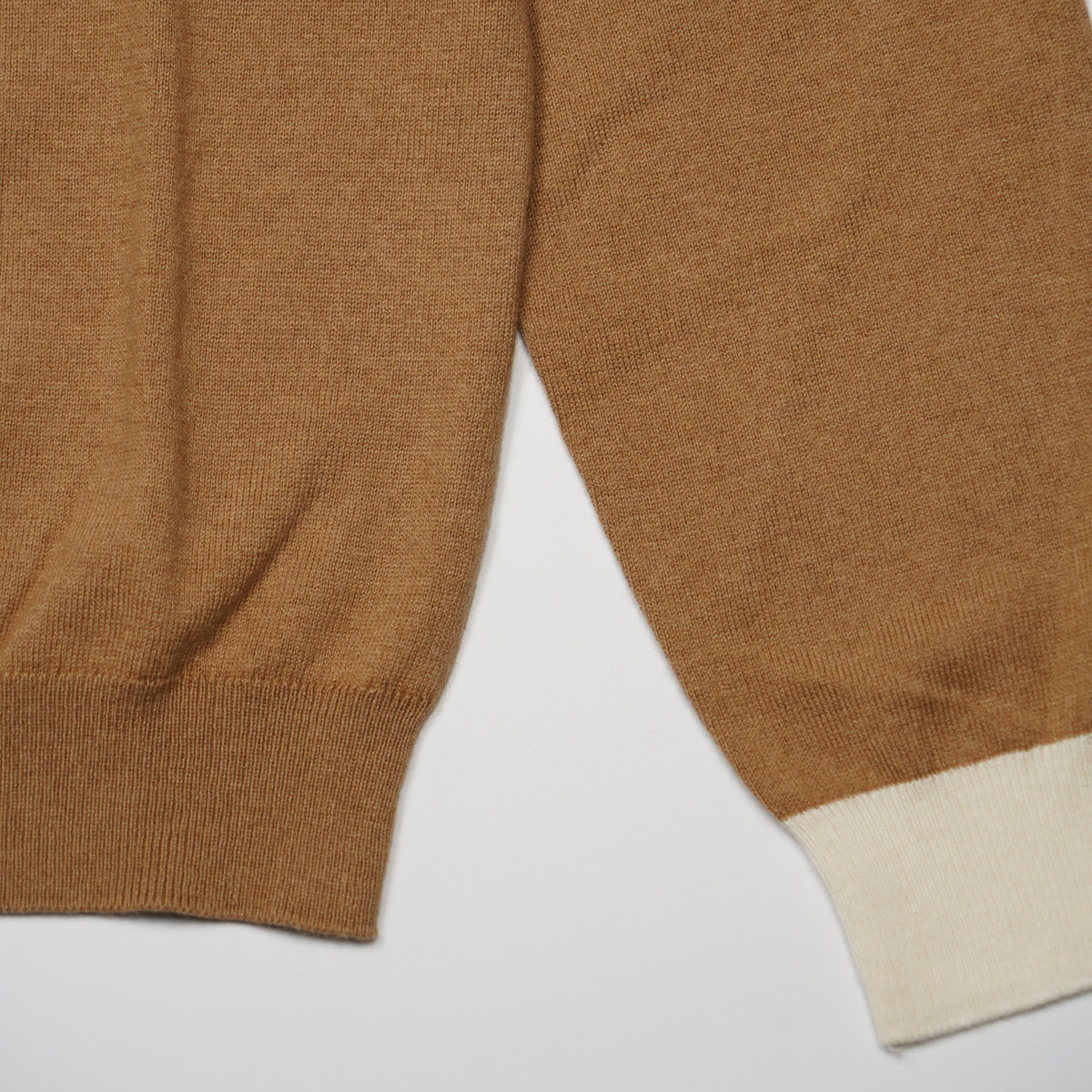 Maglione Girocollo SUN68 Sweater Elbow Contrast K46160-76 Cammello in Lana e Cotone