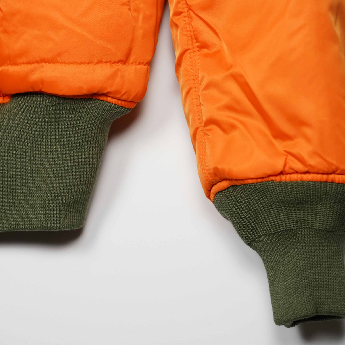 Bomber Alpha Industries 100101 MA-1 Heritage Verde